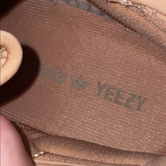 Yeezy 350 Boost V2 - Picture 5 of 5
